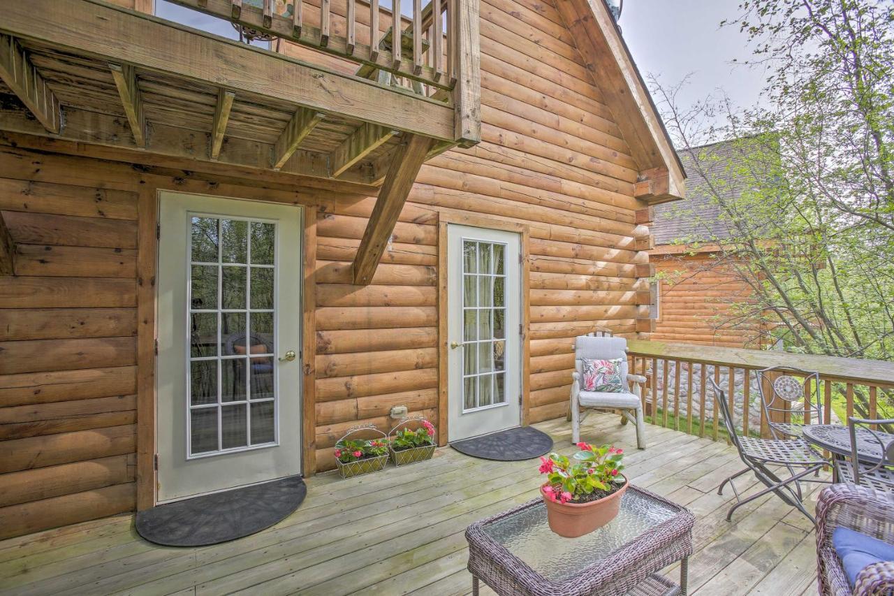 Resort Cabin With Fire Pit Golf, Hike And Play! Rothbury Exterior photo