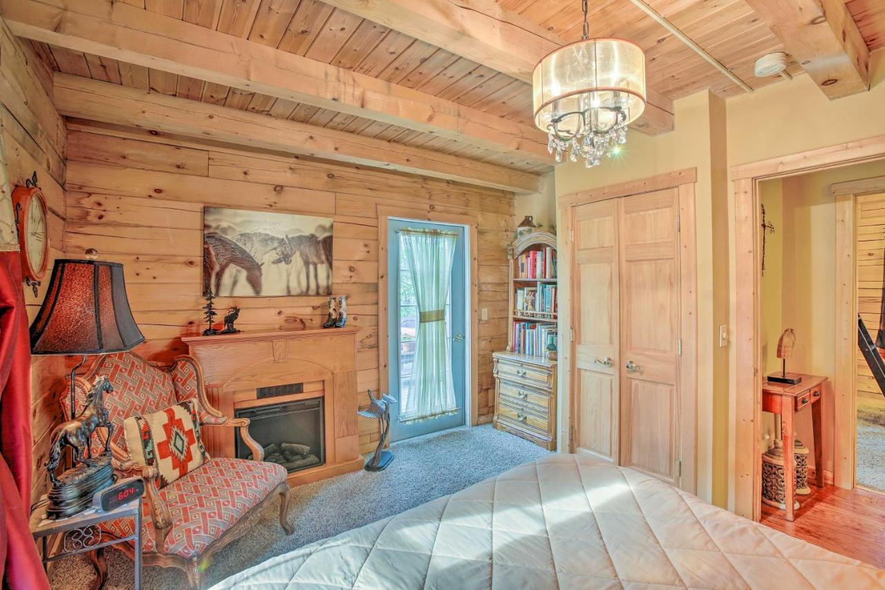 Resort Cabin With Fire Pit Golf, Hike And Play! Rothbury Exterior photo