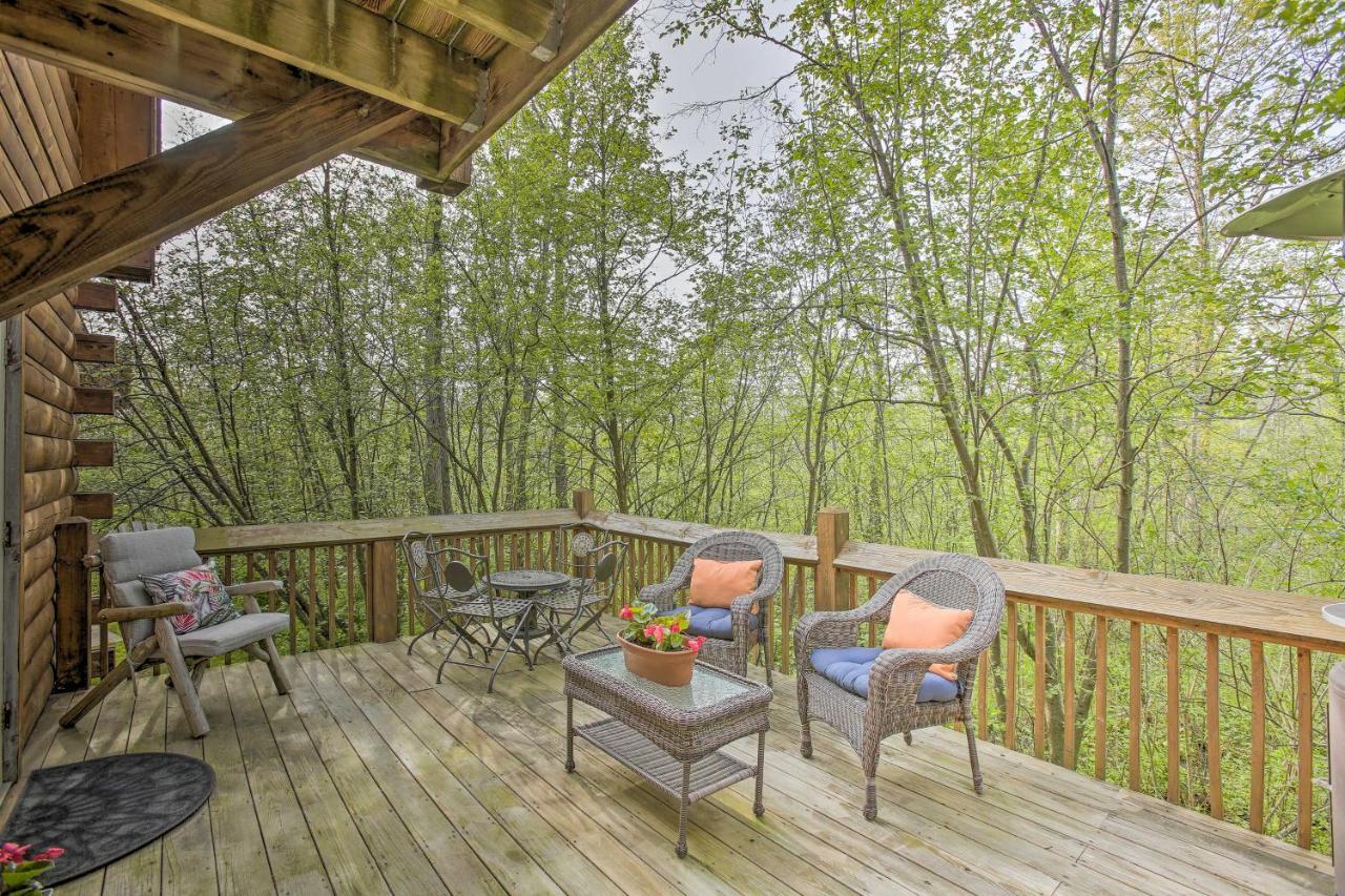Resort Cabin With Fire Pit Golf, Hike And Play! Rothbury Exterior photo